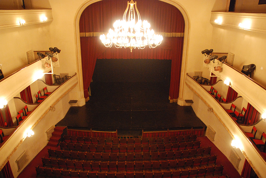 Dolores buenos Aires teatros