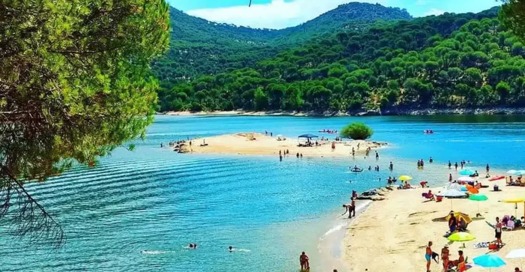 El Embalse de San Juan, la “playa de Madrid”